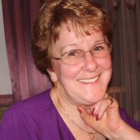 Marie Bergeron Photo 15