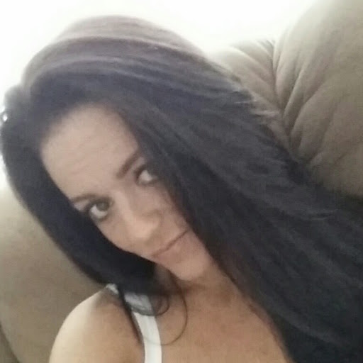 Christina Newton Photo 17