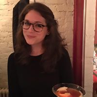 Caroline Selby Photo 8