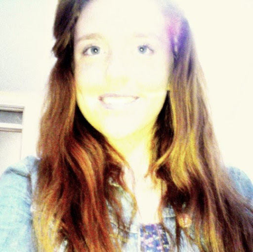 Laura Nicholas Photo 21