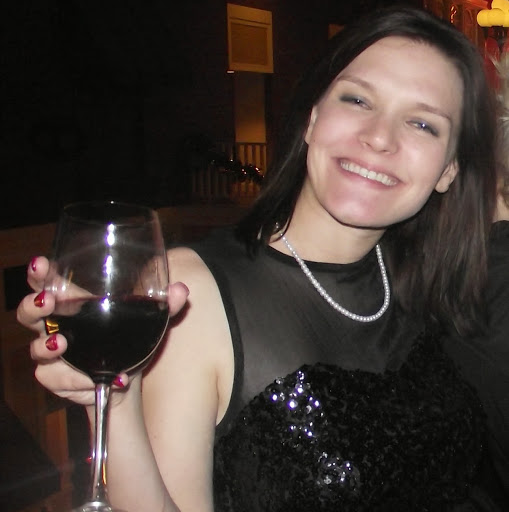 Megan Rowe Photo 27
