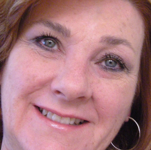 Ann Mackinnon Photo 19