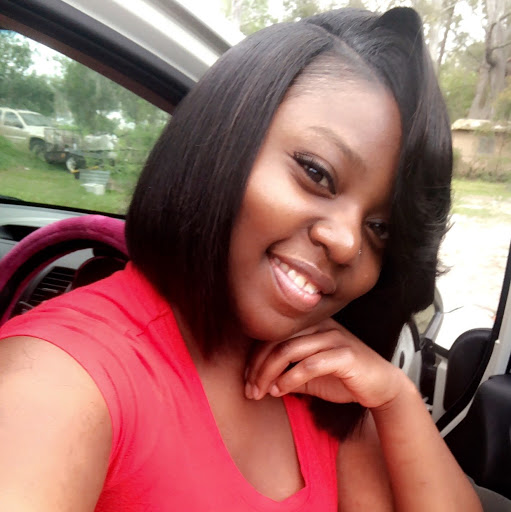 Jasmine Fields Photo 16