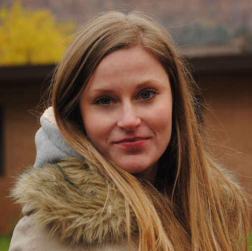 Anna Parks Photo 39