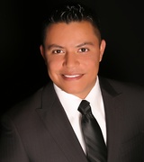 Victor Salinas Photo 2