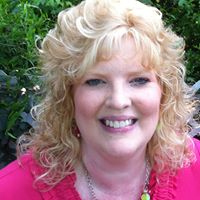 Michelle Slade Photo 25