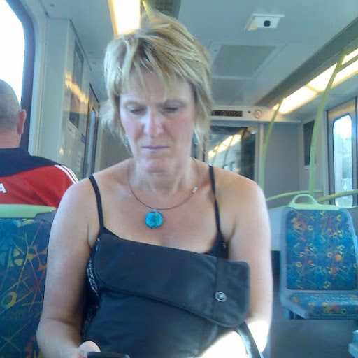 Vicky Burns Photo 31