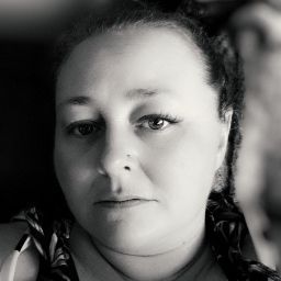 Elizabeth Vance Photo 17