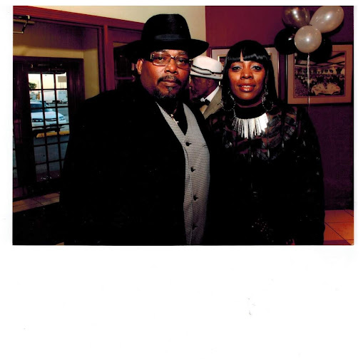 Juliet Moore Photo 33