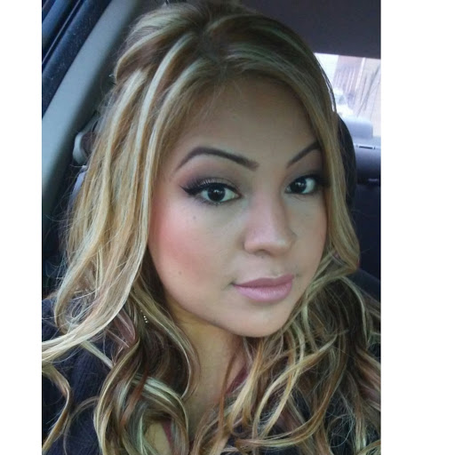 Cynthia Sanchez Photo 21
