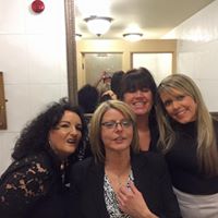 Julie Spencer Photo 6