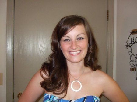 Elizabeth Robertson Photo 39