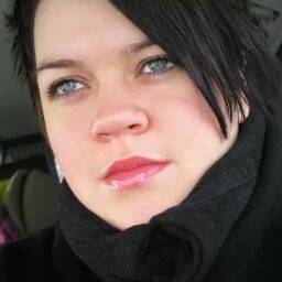 Kristine Hansen Photo 40