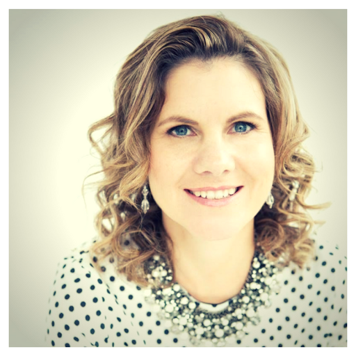 Leigh Mitchell Photo 11