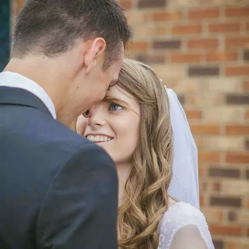 April Godwin Photo 4