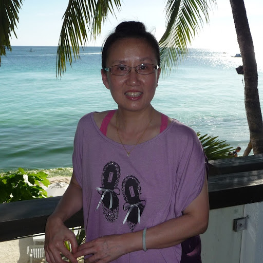 Julia Lee Photo 21