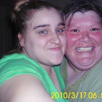 April Vickers Photo 6