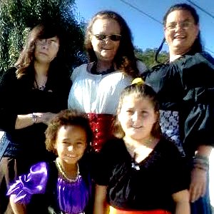 Loretta Hughes Photo 32