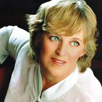 Michelle Johansen Photo 47