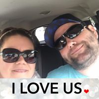 Kelly Hendricks Photo 23