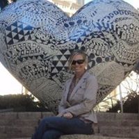 Julie Bradford Photo 16