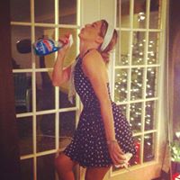 Katie Settle Photo 16