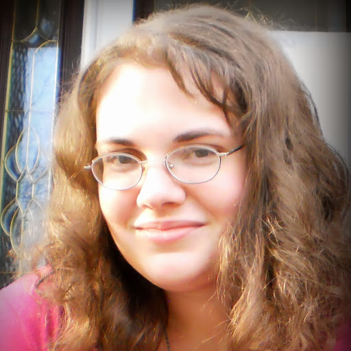 Holly Robbins Photo 35