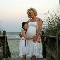 Kelly Farley Photo 23