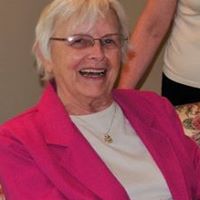Elizabeth Rudolph Photo 19