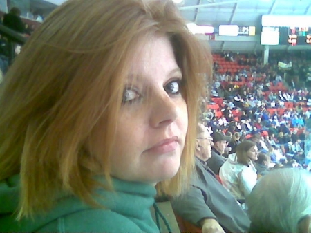 Amy Perry Photo 31