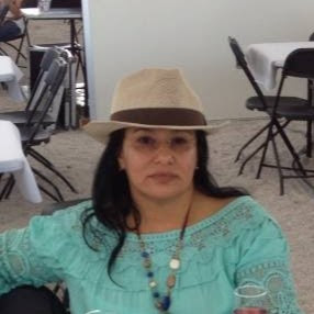 Elizabeth Robles Photo 33