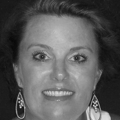 Amy Brandon Photo 17