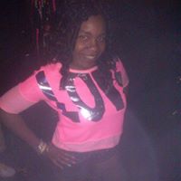 Ruthie James Photo 5