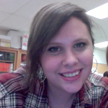 Kelly Sheehan Photo 15