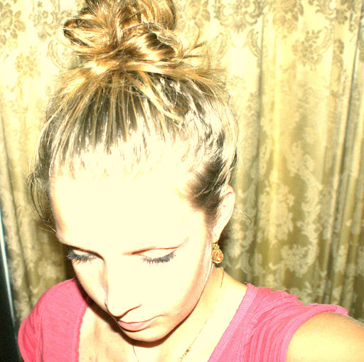 Stefanie Huber Photo 9