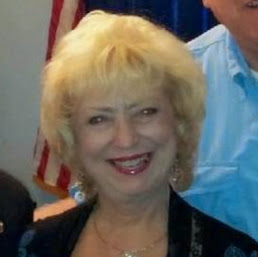 Paula Parton Photo 8