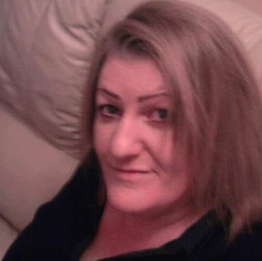 Stephanie Steed Photo 9