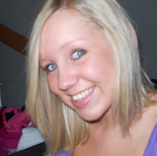 Stephanie Stratton Photo 7