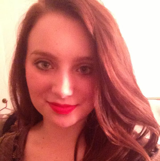 Nicole Howard Photo 27