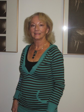 Barbara Young Photo 33