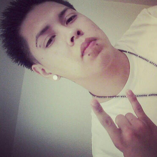 Josue Azamar Photo 1