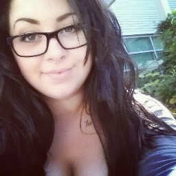 Lacey Nichols Photo 9