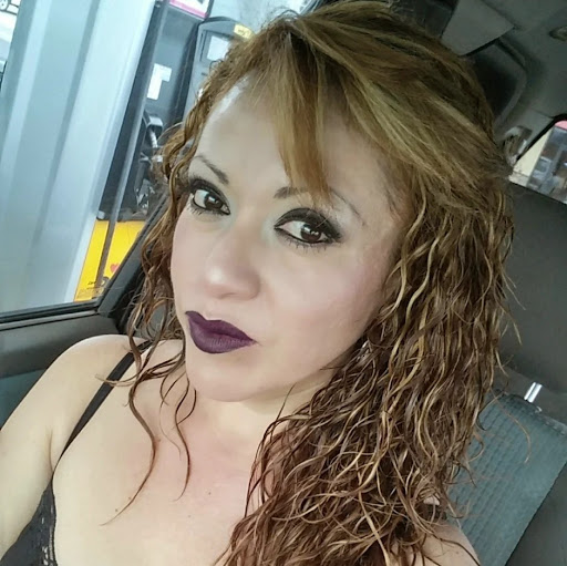 Sandra Alvarez Photo 29