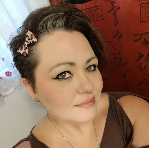 Carrie Martin Photo 18