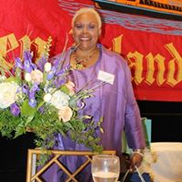 Dolores Morris Photo 12