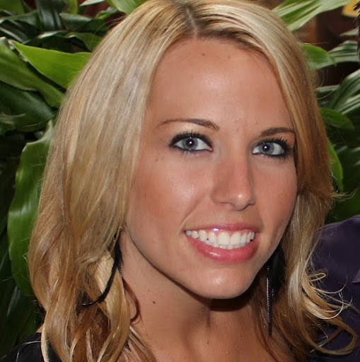 Colleen Ford Photo 19