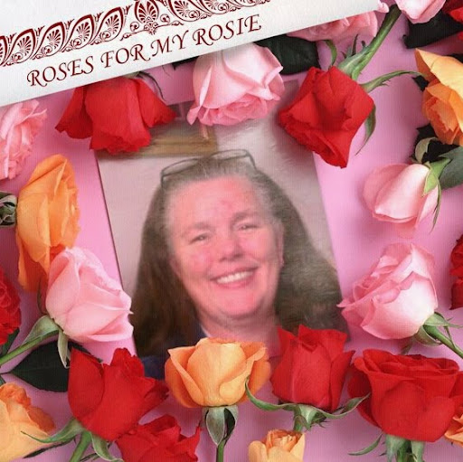 Rosie Hamilton Photo 7