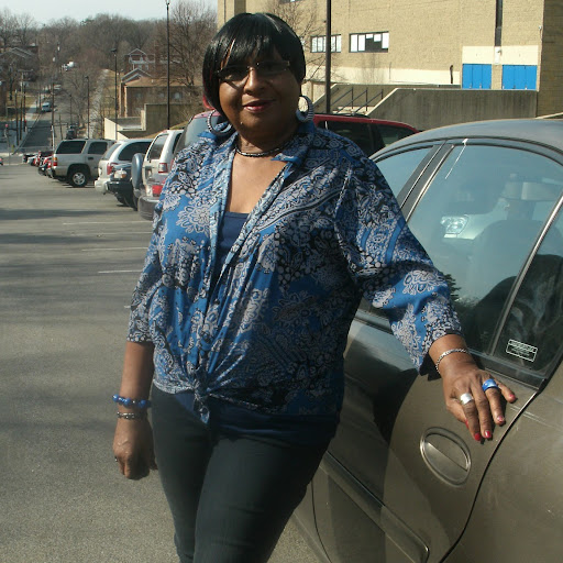 Barbara Rich Photo 28