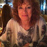 Julie Ayres Photo 13