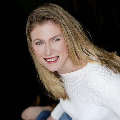 Janine Coleman Photo 5